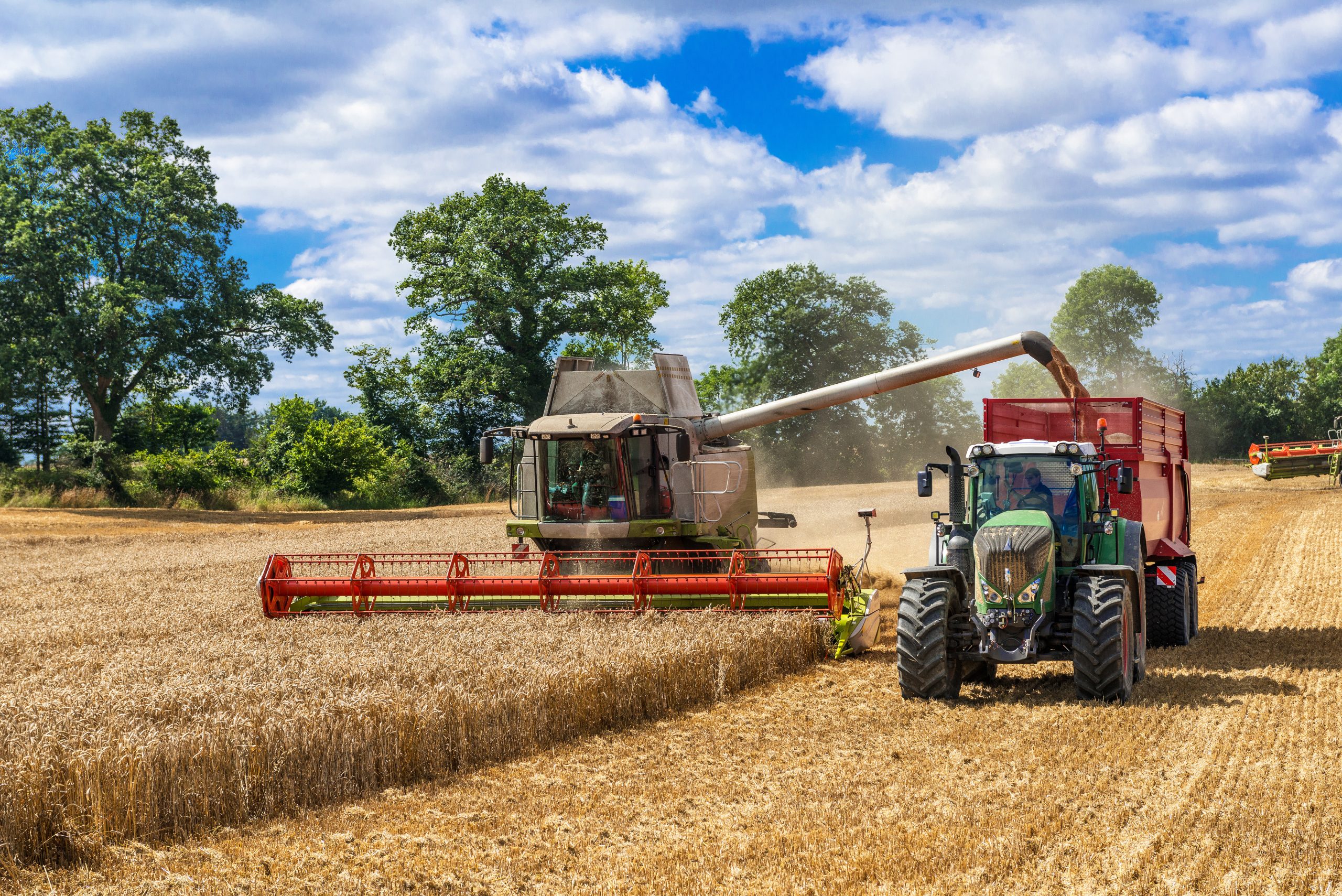 Sale and Lease Back Mähdrescher und Traktor